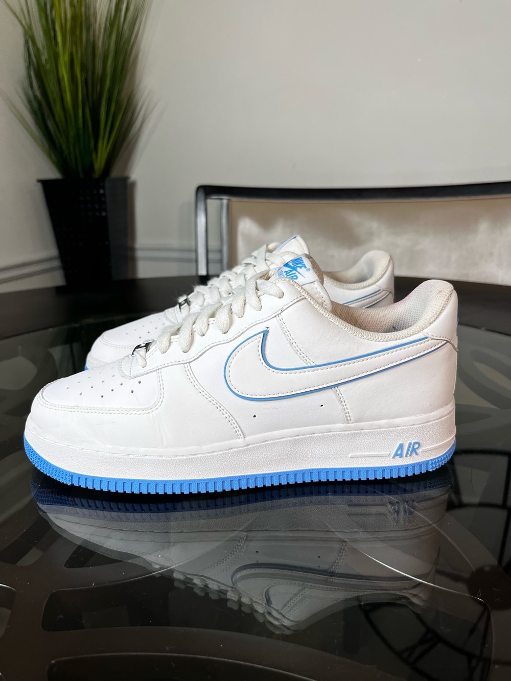 Nike Air Force 1'07 White/ University Blue Men's Shoe Size 10.5